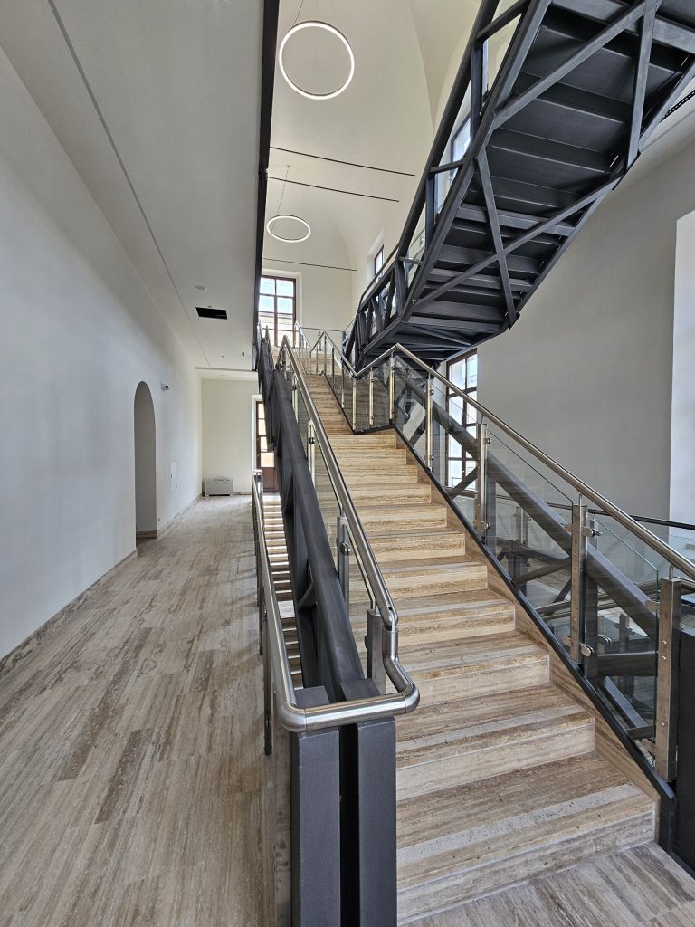 5893dc51-8f17-4be1-bb43-d8a730a6ca62